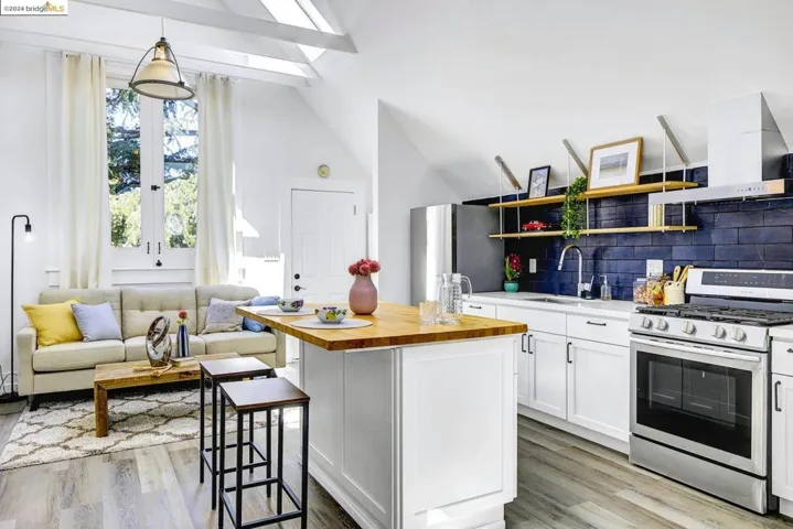 1735 6th Ave, Oakland, California 94606
