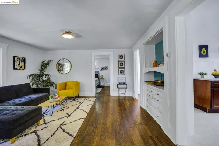 1735 6th Ave, Oakland, California 94606