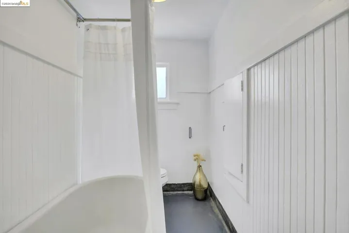 1735 6th Ave, Oakland, California 94606