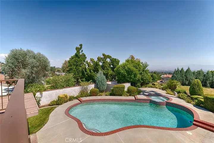 9195 Hidden Farm Road, Alta Loma, California 91737