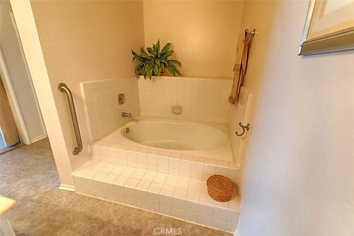 9195 Hidden Farm Road, Alta Loma, California 91737