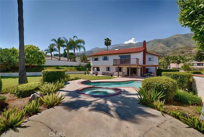 9195 Hidden Farm Road, Alta Loma, California 91737