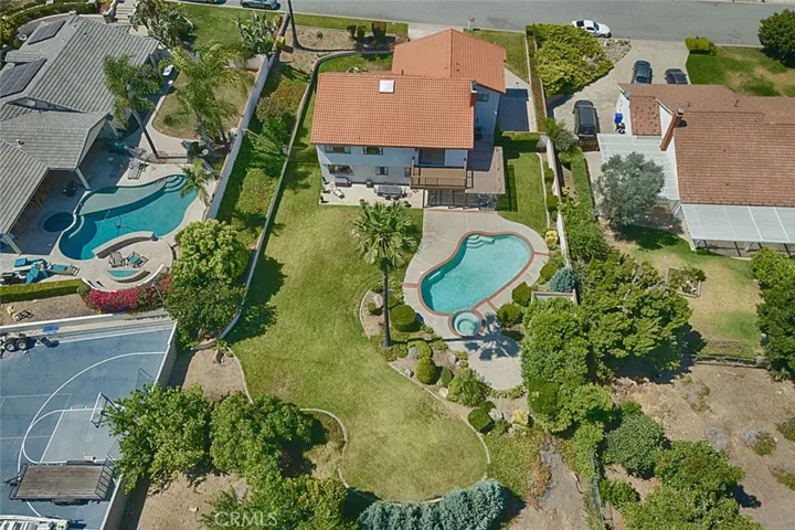 9195 Hidden Farm Road, Alta Loma, California 91737