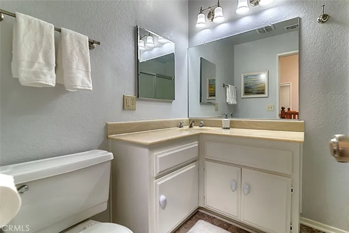 9195 Hidden Farm Road, Alta Loma, California 91737