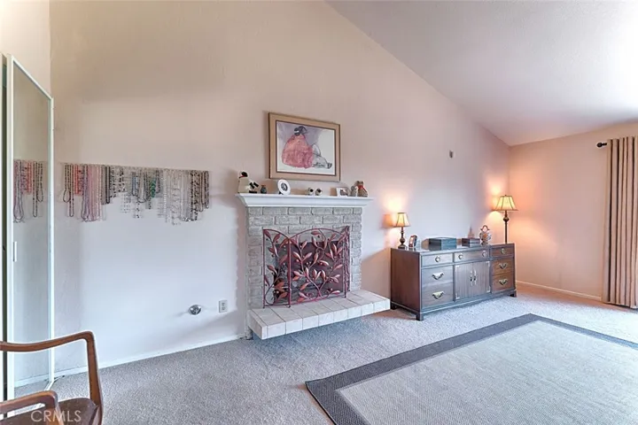 9195 Hidden Farm Road, Alta Loma, California 91737