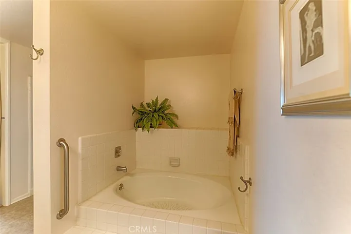 9195 Hidden Farm Road, Alta Loma, California 91737