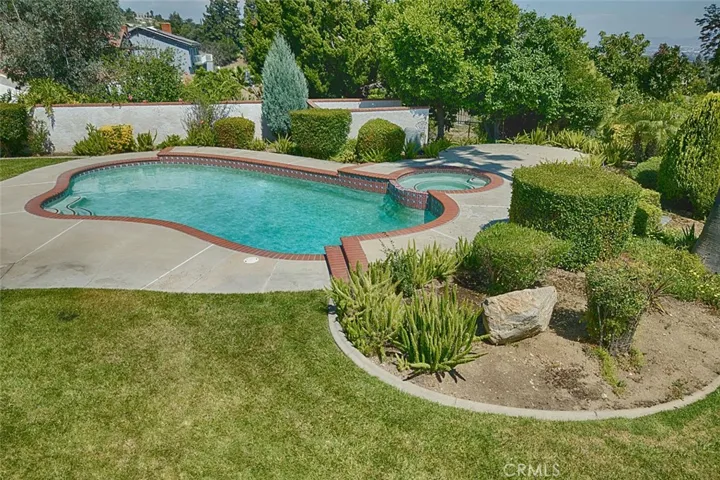 9195 Hidden Farm Road, Alta Loma, California 91737