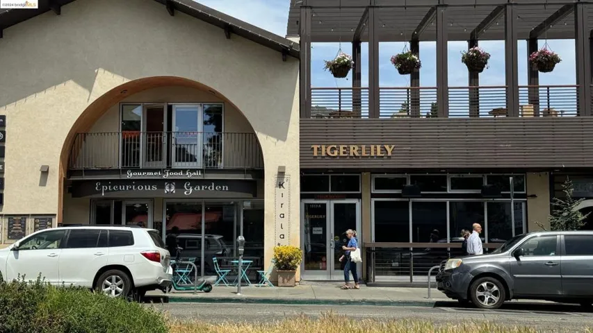 1500 Rose, Berkeley, California 94703