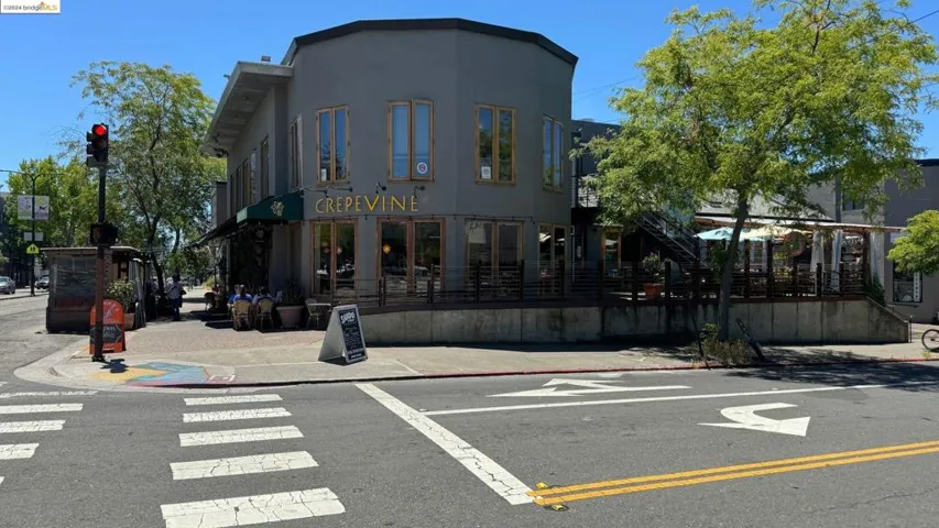 1500 Rose, Berkeley, California 94703