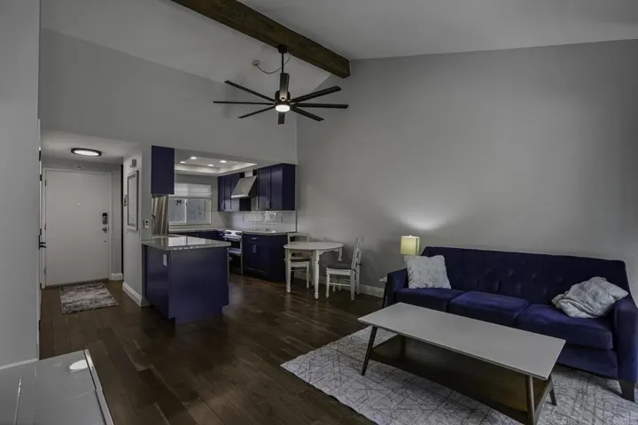 8366 Via Sonoma G, La Jolla, California 92037