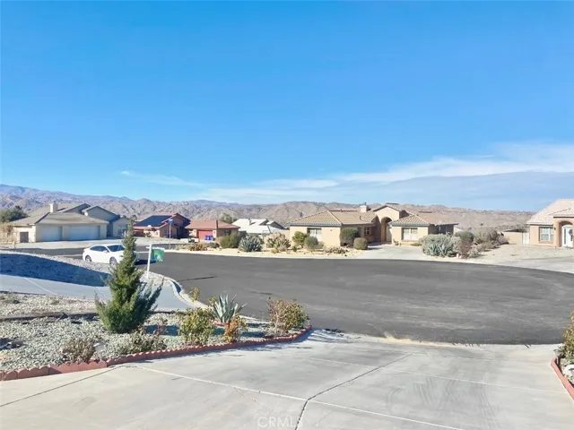 57281 Titian Court, Yucca Valley, California 92284