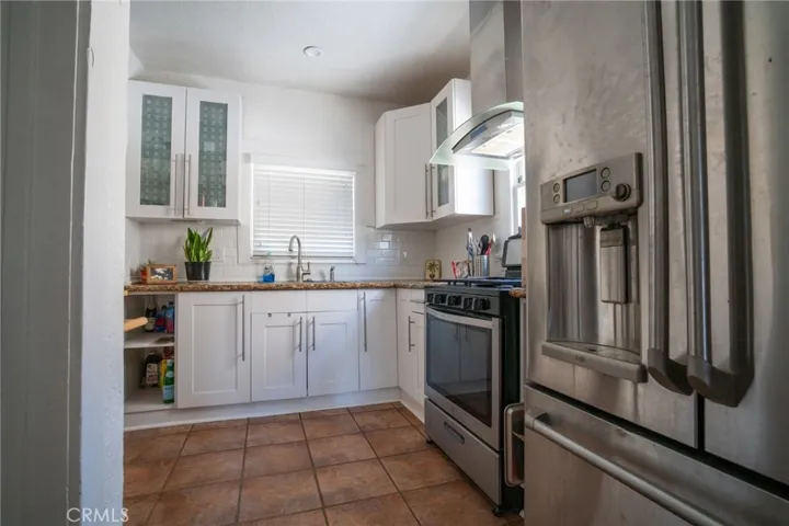 761 Walnut Avenue, Long Beach, California 90813