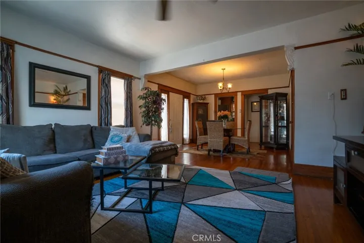 761 Walnut Avenue, Long Beach, California 90813