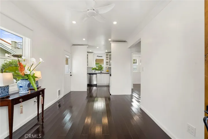 501 Avenue B C, Redondo Beach, California 90277