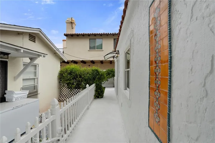 501 Avenue B C, Redondo Beach, California 90277