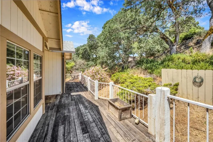 2570 Westlake Drive, Kelseyville, California 95451