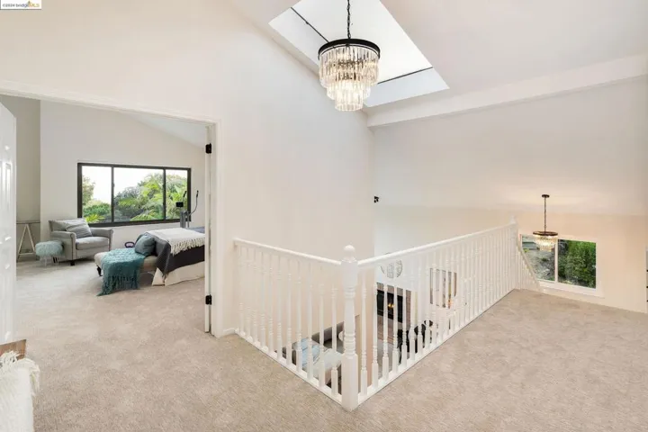 5111 Fairhill Ct, Oakland, California 94605