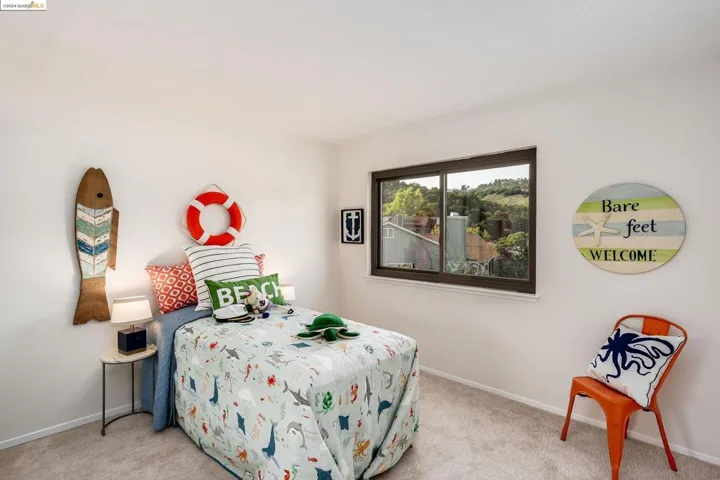 5111 Fairhill Ct, Oakland, California 94605
