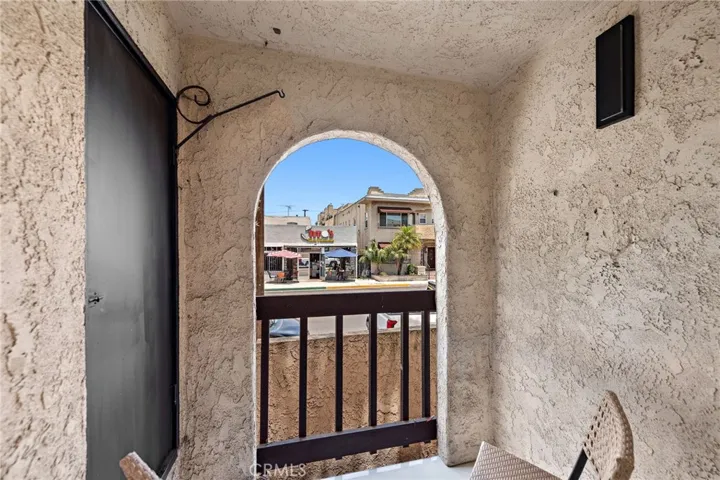 1100 E 4th Street E, Long Beach, California 90802