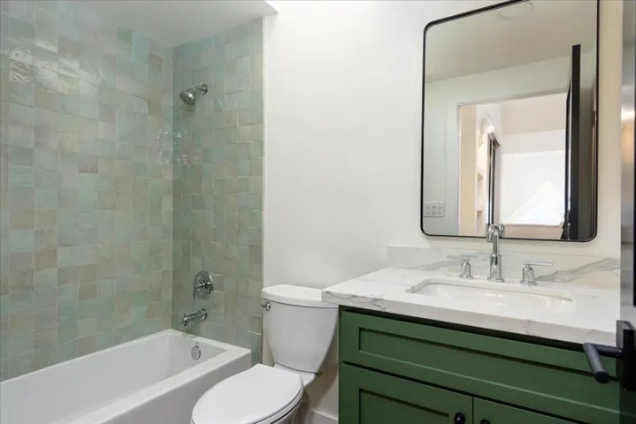 4155 El Camino Way F, Palo Alto, California 94306
