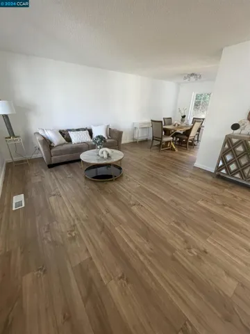 457 Falcon Way, Hercules, California 94547