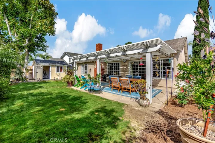 27672 Nopales, Mission Viejo, California 92692
