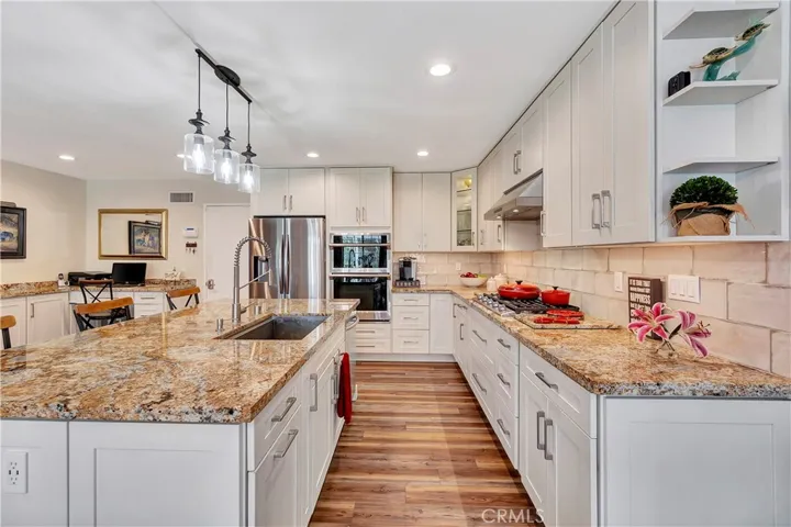 27672 Nopales, Mission Viejo, California 92692