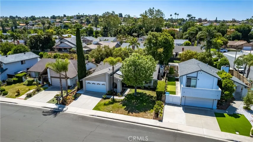 27672 Nopales, Mission Viejo, California 92692