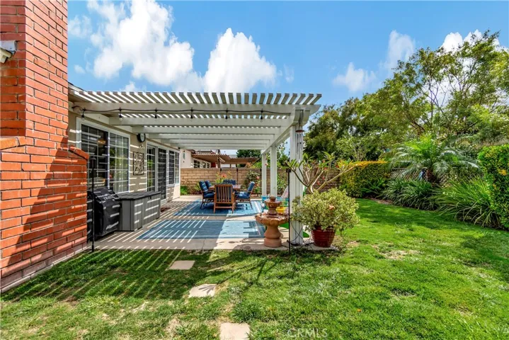 27672 Nopales, Mission Viejo, California 92692