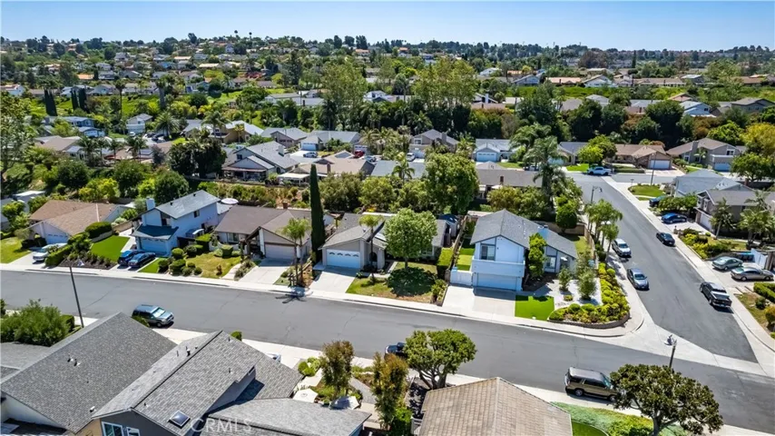 27672 Nopales, Mission Viejo, California 92692