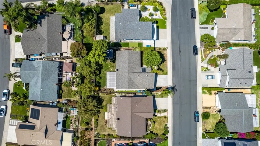 27672 Nopales, Mission Viejo, California 92692