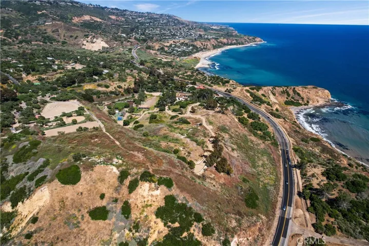2 W Pomegranate Road, Rancho Palos Verdes, California 90275