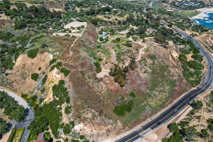 2 W Pomegranate Road, Rancho Palos Verdes, California 90275