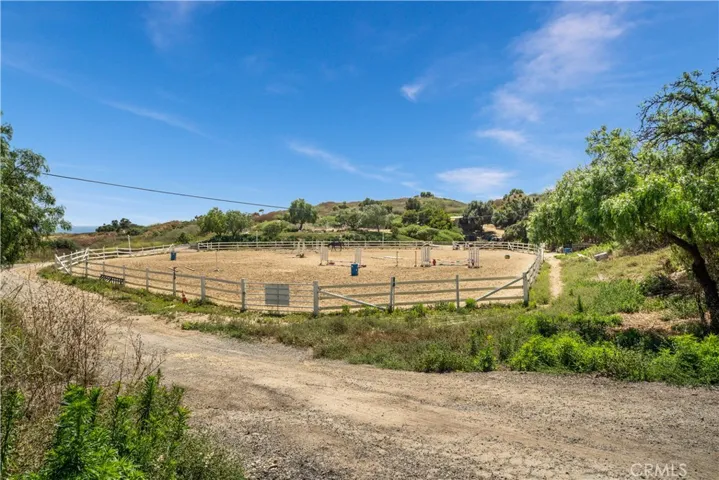 2 W Pomegranate Road, Rancho Palos Verdes, California 90275