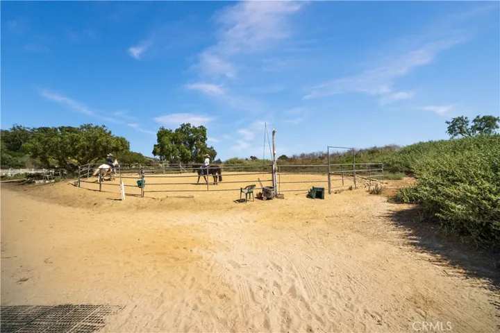 2 W Pomegranate Road, Rancho Palos Verdes, California 90275