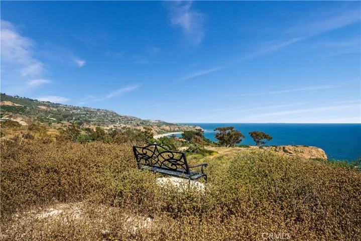 2 W Pomegranate Road, Rancho Palos Verdes, California 90275