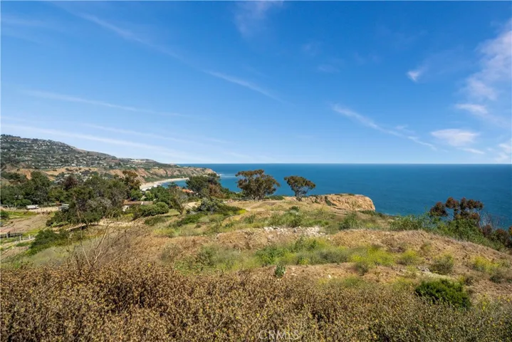 2 W Pomegranate Road, Rancho Palos Verdes, California 90275