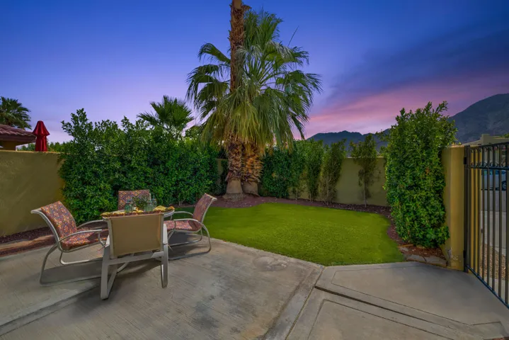 A True Indoor-Outdoor Lifestyle