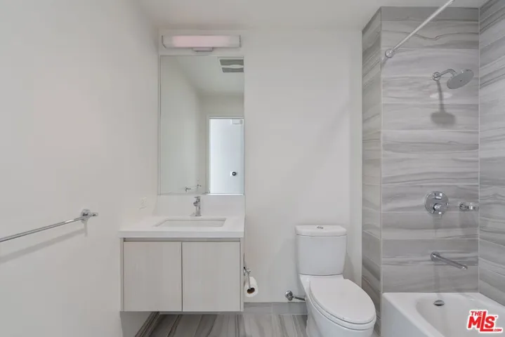 1050 S Grand Avenue 1604, Los Angeles, California 90015