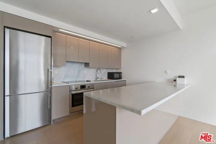1050 S Grand Avenue 1604, Los Angeles, California 90015