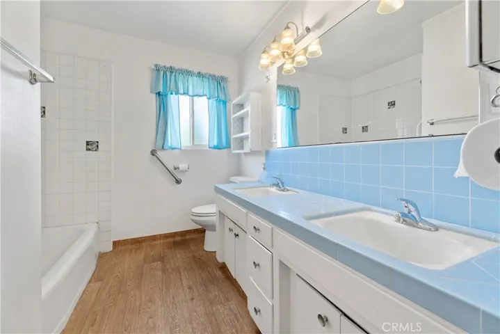 415 E Sandra Avenue, Tulare, California 93274