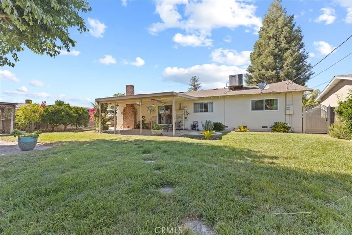 415 E Sandra Avenue, Tulare, California 93274