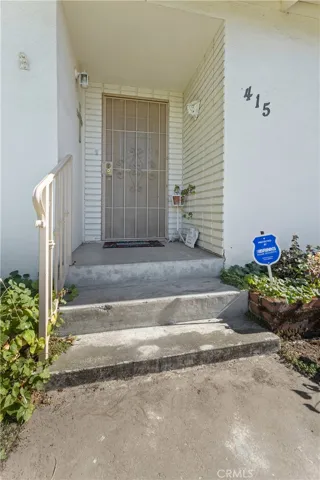415 E Sandra Avenue, Tulare, California 93274