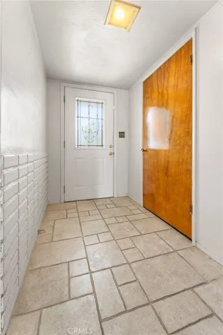 415 E Sandra Avenue, Tulare, California 93274