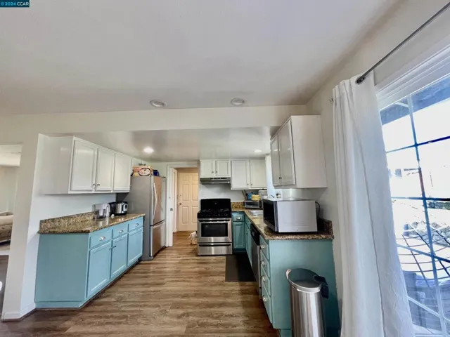 6124 Madison Ave, Carmichael, California 95608