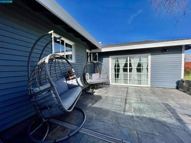 6124 Madison Ave, Carmichael, California 95608