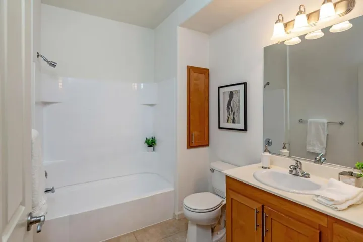 4388 El Camino Real 118, Los Altos, California 94022