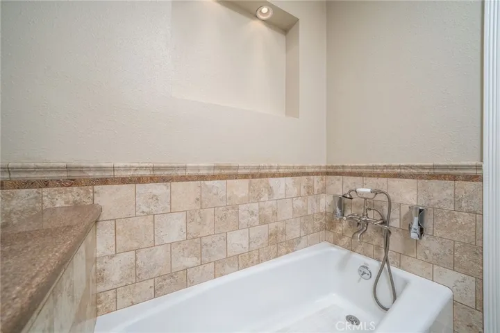 2nd Bathroom