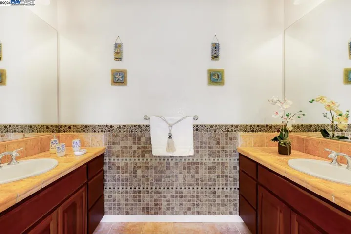 5288 Fern Ridge Cir, Discovery Bay, California 94505
