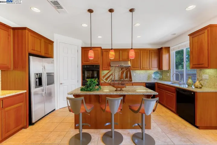 5288 Fern Ridge Cir, Discovery Bay, California 94505